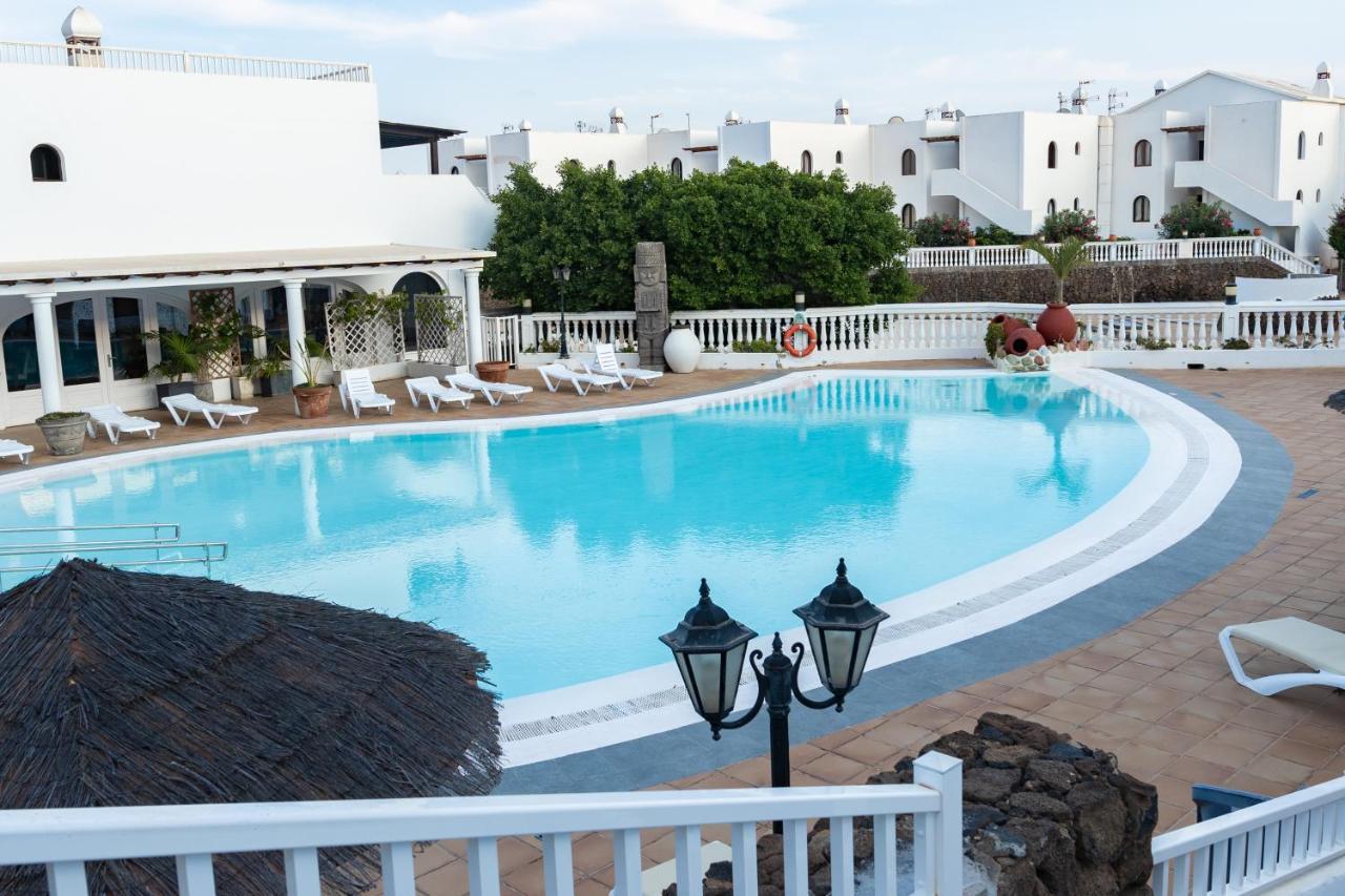 Bliss -Panoramic Views- Apartment Costa Teguise Bagian luar foto
