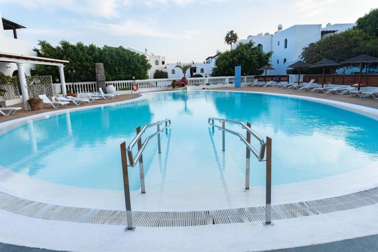Bliss -Panoramic Views- Apartment Costa Teguise Bagian luar foto