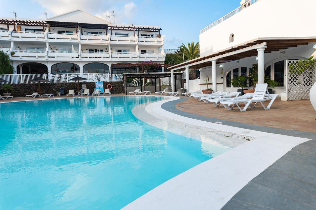 Bliss -Panoramic Views- Apartment Costa Teguise Bagian luar foto